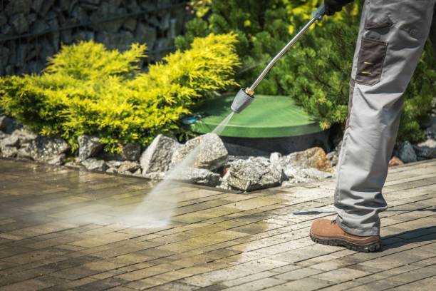 Best Pool Deck Cleaning  in Oskaloosa, KS
